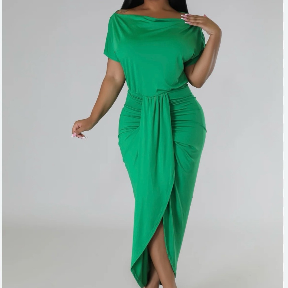 Asymmetric Green Dress NWT💚💚